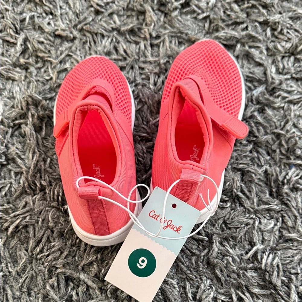 Cat & Jack Kids Coral Sneakers